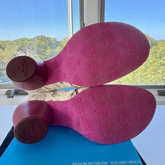 John Fluevog East End Pandora Ankle Boots Like New - Picture 5 of 5